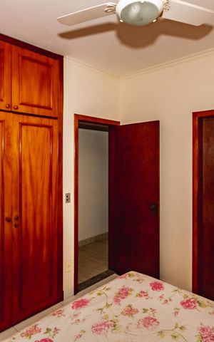 Apartamento à venda com 130m², 3 quartos e 2 vagasQuarto 2