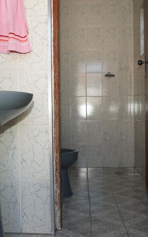 Casa para alugar com 200m², 2 quartos e 2 vagasBanheiro 2