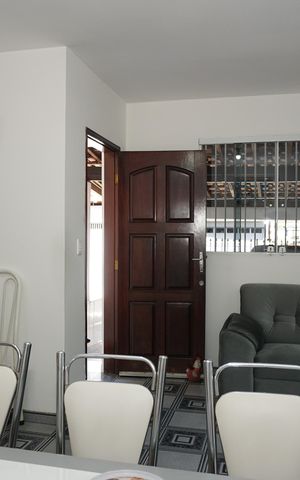Casa para alugar com 200m², 2 quartos e 2 vagasSala