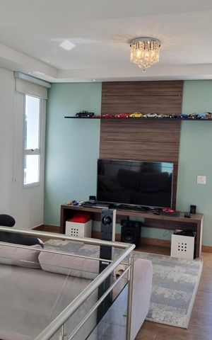 Casa de condomínio à venda com 415m², 4 quartos e 3 vagas Casa de condomínio à venda com 415m², 4 quartos e 3 vagasSala