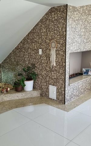 Casa de condomínio à venda com 415m², 4 quartos e 3 vagas Casa de condomínio à venda com 415m², 4 quartos e 3 vagasSala