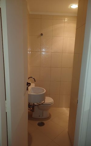 Apartamento para alugar com 98m², 2 quartos e 1 vaga Apartamento para alugar com 98m², 2 quartos e 1 vagaBanheiro 1