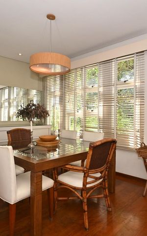 Casa de condomínio à venda com 314m², 4 quartos e 4 vagasSala de Jantar