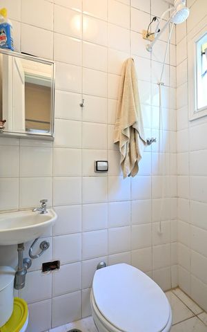 Casa de condomínio à venda com 314m², 4 quartos e 4 vagasBanheiro de Serviço