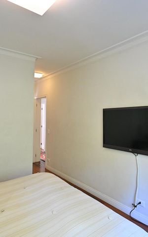 Casa de condomínio à venda com 314m², 4 quartos e 4 vagasSuíte 2
