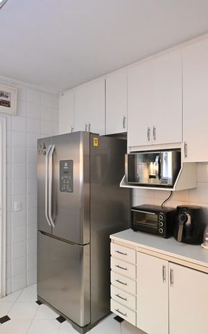 Casa de condomínio à venda com 314m², 4 quartos e 4 vagasCozinha