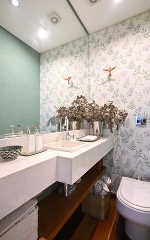 Casa de condomínio à venda com 314m², 4 quartos e 4 vagasLavabo