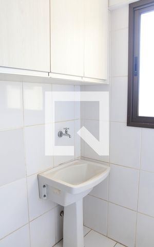 Apartamento à venda com 69m², 2 quartos e sem vagaCozinha e Área de Serviço