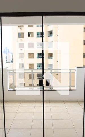 Apartamento à venda com 69m², 2 quartos e sem vagaSacada