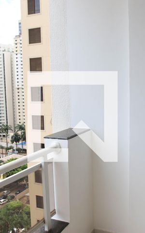 Apartamento à venda com 69m², 2 quartos e sem vagaSacada