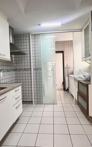 Apartamento à venda com 240m², 3 quartos e 1 vaga Apartamento à venda com 240m², 3 quartos e 1 vagaCozinha