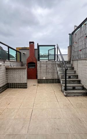 Apartamento à venda com 240m², 3 quartos e 1 vaga Apartamento à venda com 240m², 3 quartos e 1 vagaCobertura