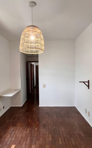 Apartamento à venda com 240m², 3 quartos e 1 vaga Apartamento à venda com 240m², 3 quartos e 1 vagaSuite