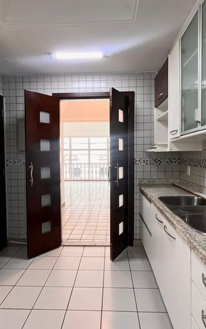 Apartamento à venda com 240m², 3 quartos e 1 vaga Apartamento à venda com 240m², 3 quartos e 1 vagaCozinha