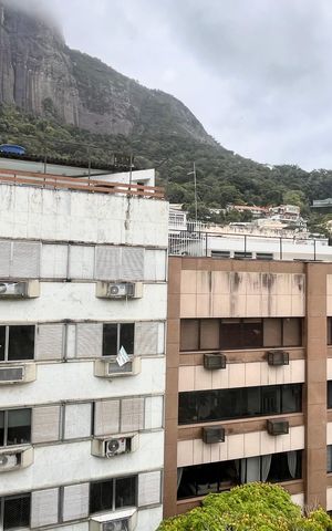 Apartamento à venda com 240m², 3 quartos e 1 vaga Apartamento à venda com 240m², 3 quartos e 1 vagaVista da sala