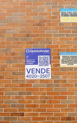 Apartamento à venda com 46m², 2 quartos e sem vagaPlaca GRANDE instalada na fachada do condomínio, dia 22.09.26 - Código da placa: KYET-238