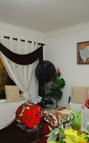 Casa de condomínio à venda com 90m², 3 quartos e 1 vagaSala