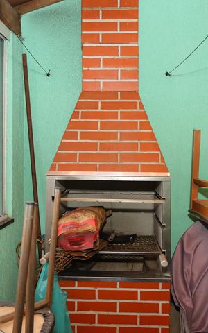 Casa de condomínio à venda com 90m², 3 quartos e 1 vagaÁrea gourmet - Churrasqueira