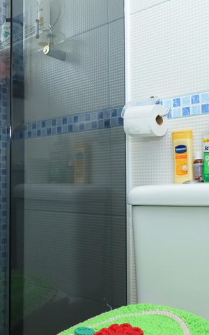 Casa de condomínio à venda com 90m², 3 quartos e 1 vagaBanheiro 1