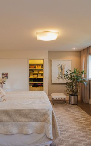 Casa de condomínio para alugar com 311m², 4 quartos e 4 vagas Casa de condomínio para alugar com 311m², 4 quartos e 4 vagasSuíte 2
