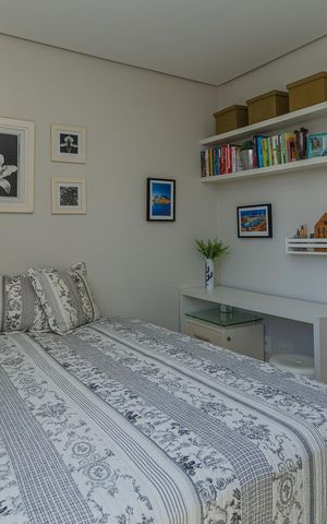 Casa de condomínio para alugar com 311m², 4 quartos e 4 vagas Casa de condomínio para alugar com 311m², 4 quartos e 4 vagasSuíte 4
