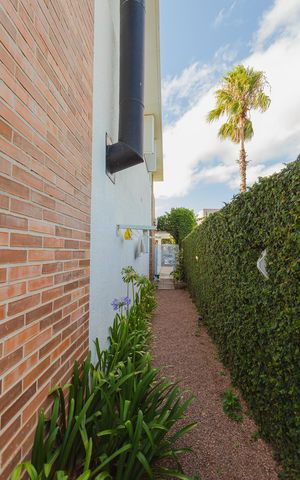 Casa de condomínio para alugar com 311m², 4 quartos e 4 vagas Casa de condomínio para alugar com 311m², 4 quartos e 4 vagasÁrea comum
