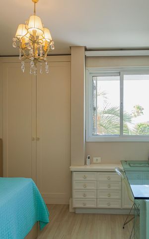 Casa de condomínio para alugar com 311m², 4 quartos e 4 vagas Casa de condomínio para alugar com 311m², 4 quartos e 4 vagasSuíte