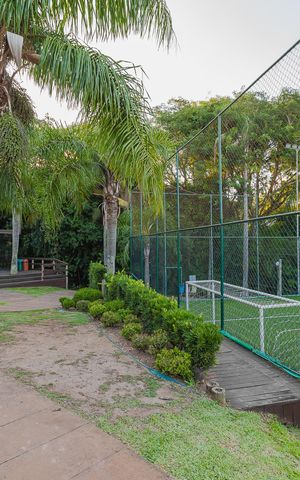 Casa de condomínio para alugar com 311m², 4 quartos e 4 vagas Casa de condomínio para alugar com 311m², 4 quartos e 4 vagasÁrea comum