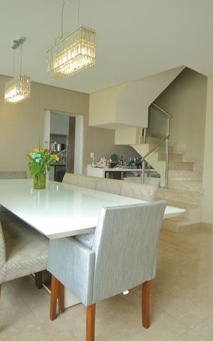 Apartamento para alugar com 239m², 4 quartos e 5 vagasSala 