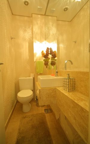 Apartamento para alugar com 239m², 4 quartos e 5 vagasLavabo da Sala 