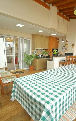 Apartamento para alugar com 239m², 4 quartos e 5 vagasÁrea  Gourmet 