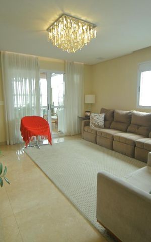 Apartamento para alugar com 239m², 4 quartos e 5 vagasSala 