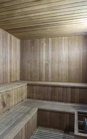Apartamento para alugar com 239m², 4 quartos e 5 vagas Apartamento para alugar com 239m², 4 quartos e 5 vagasÁrea comum - Sauna SPA