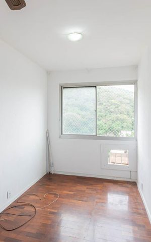 Apartamento à venda com 67m², 2 quartos e 1 vagaSala