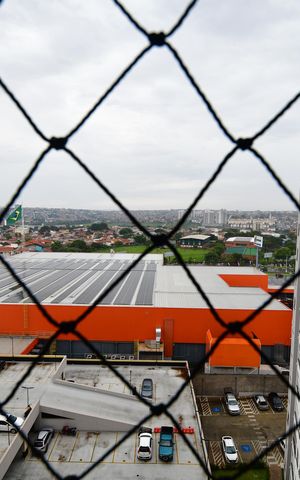 Apartamento para alugar com 54m², 2 quartos e 1 vagaÁrea de Serviço - Vista