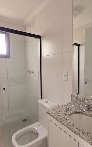 Apartamento para alugar com 56m², 2 quartos e 1 vaga Apartamento para alugar com 56m², 2 quartos e 1 vagaBanheiro da Suíte