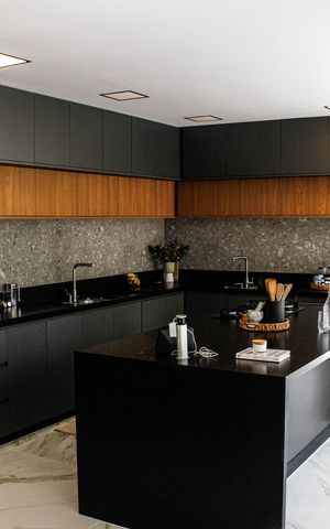 Casa de condomínio para alugar com 225m², 4 quartos e 2 vagas