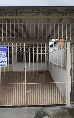 Casa para alugar com 90m², 2 quartos e 1 vagaPlaquinha