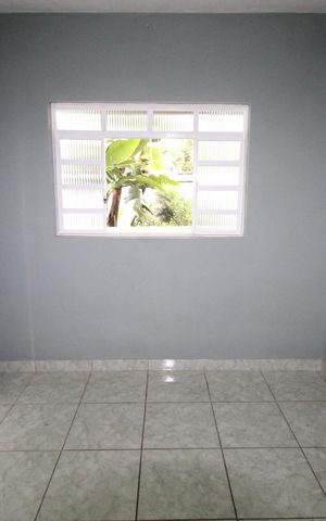 Casa para alugar com 90m², 2 quartos e 1 vagaSala