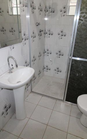 Casa para alugar com 90m², 2 quartos e 1 vagaBanheiro