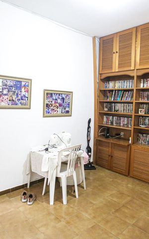 Casa à venda com 435m², 6 quartos e 4 vagasQuarto 4