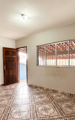 Casa para alugar com 198m², 2 quartos e 3 vagas Casa para alugar com 198m², 2 quartos e 3 vagasSala