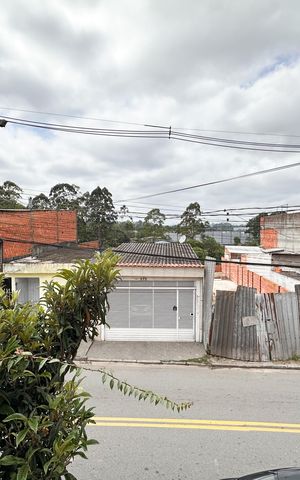 Casa para alugar com 198m², 2 quartos e 3 vagas Casa para alugar com 198m², 2 quartos e 3 vagasVista da Sacada