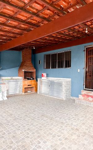 Casa para alugar com 198m², 2 quartos e 3 vagas Casa para alugar com 198m², 2 quartos e 3 vagasSacada