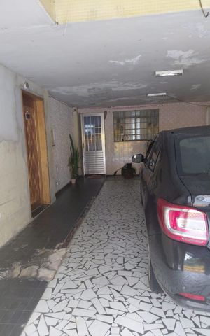 Casa à venda com 216m², 4 quartos e 3 vagas Casa à venda com 216m², 4 quartos e 3 vagasGaragem
