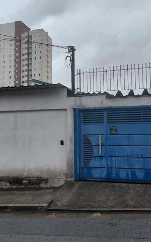 Casa à venda com 216m², 4 quartos e 3 vagas Casa à venda com 216m², 4 quartos e 3 vagasFachada