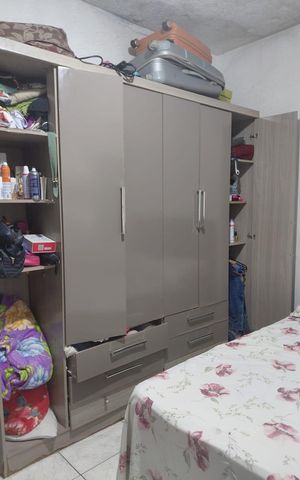 Casa à venda com 216m², 4 quartos e 3 vagas Casa à venda com 216m², 4 quartos e 3 vagasQuarto 1