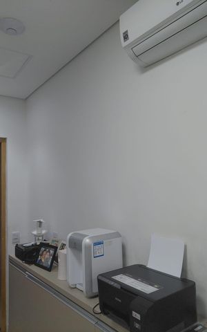 Casa à venda com 216m², 4 quartos e 3 vagas Casa à venda com 216m², 4 quartos e 3 vagasQuarto 4