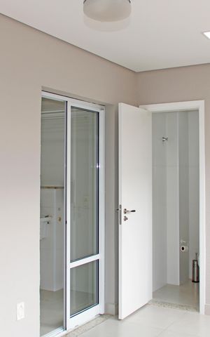 Apartamento para alugar com 107m², 3 quartos e 2 vagasVaranda