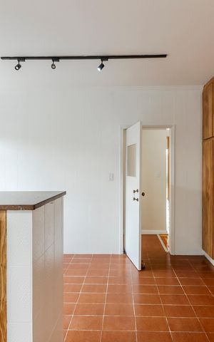 Casa para alugar com 365m², 4 quartos e 4 vagas Casa para alugar com 365m², 4 quartos e 4 vagasCozinha